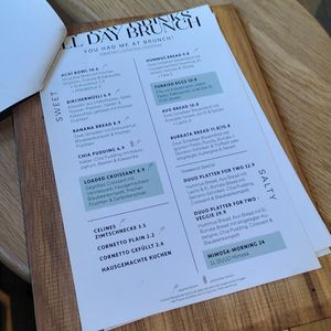 Breakfast and weekend menu at DUUO in Munich