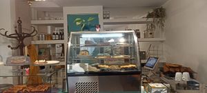  at El Obrador de la Paka in Madrid