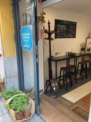  at El Obrador de la Paka in Madrid