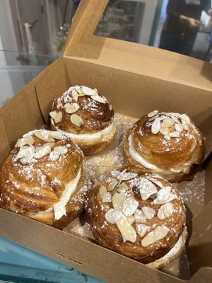 rosconobes navideños!  at El Obrador de la Paka in Madrid