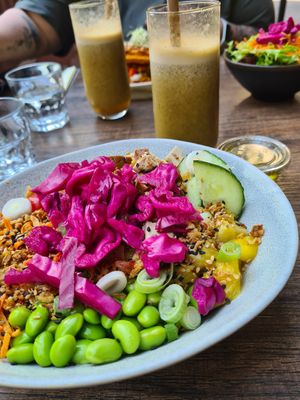 Très bon et hyper savoureux at Pura Vida in Annecy