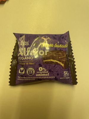 Alfajor vegano de manteca de maní   at Rico Vegetariano in San Carlos De Bariloche