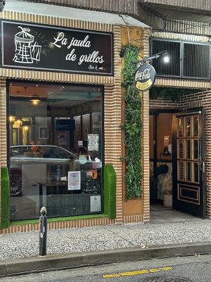 Outside at La Jaula De Grillos in Zaragoza