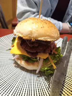 Vegan Burger at Xoài Đu in Hanoi
