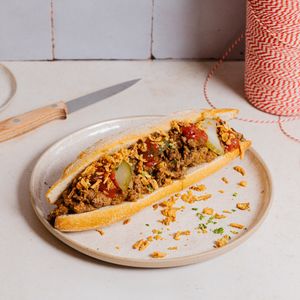 Vegan Sandwich Rendang | Sweet-sour Cucumber | Tomato Sambal | Fried Onions  at De Vegetarische Slager Shop in Rotterdam