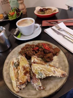  at De Vegetarische Slager Shop in Rotterdam