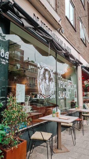 Outside at De Vegetarische Slager Shop in Rotterdam
