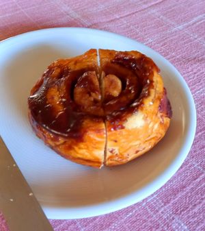 cinnamon bun at Döringer's Backhaus - Grundelbachstr in Weinheim