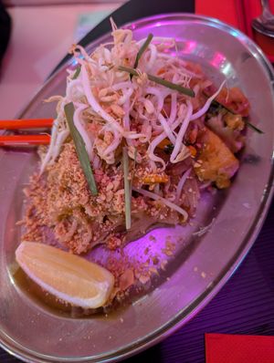 Vegan Pad Thai at Maew Maew in Terrigal