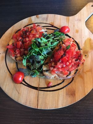 Bruschetta Classica  at Nuvola Napoli in Cologne