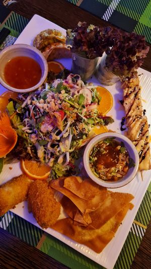 Mixed starter plate for one (would even serve two people) at An Lac Chay in Landshut