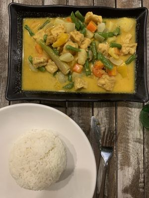 Amazing tofu curry  at Cocoleaf in Penida Island