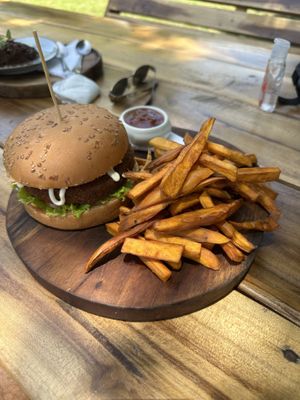 Jack fruit burger with sweet potato fries   at Soul Food  in Sigiriya