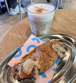 Crookie & Chai Latte  at Bakery Bakery - Basel SBB in Basel