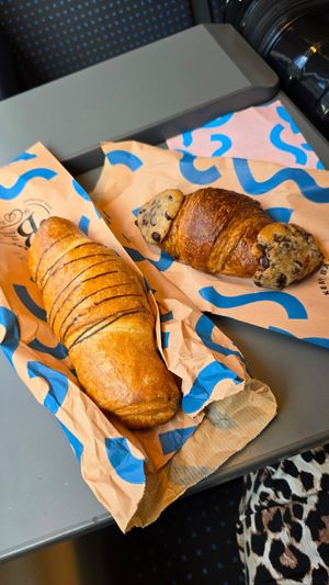 Schoggigipfel & Crookie at Bakery Bakery - Basel SBB in Basel