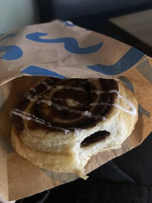 Cinnamon roll   at Bakery Bakery - Basel SBB in Basel