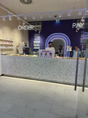 Shop interior- when we stopped by on our way home there was a line out the door   at Cinnamood in Oberhausen