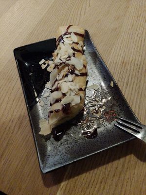Gebackene Banane mit schokosoße (zu wenig Soße ^^) at Chay Vegan Göttingen in Gottingen
