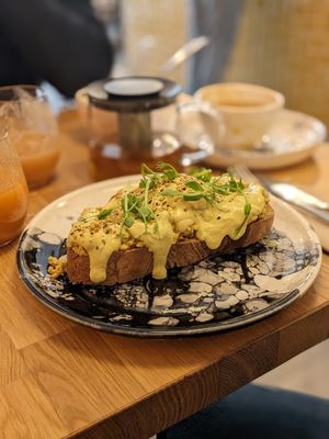  at Pequeno Café e Bistrô - Príncipe Real in Lisbon