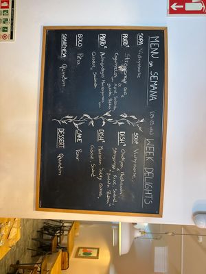 Weekly menu #Veganuary at Pequeno Café e Bistrô - Príncipe Real in Lisbon