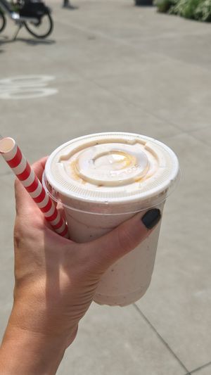 Peach shake at Bubbie's in Arlington