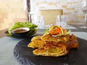 "CANARD" UN PLAT VÉGÉTARIEN CLASSIQUE at Carré Jardin in Lyon