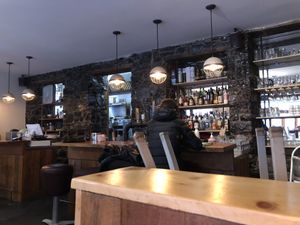 Comptoir et bar  at Les Mauvaises Herbes in Quebec