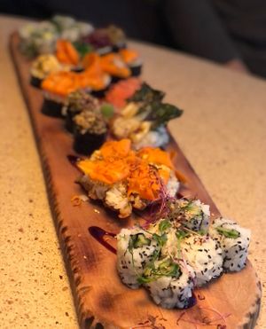 Plateau de sushis à partager   at Les Mauvaises Herbes in Quebec
