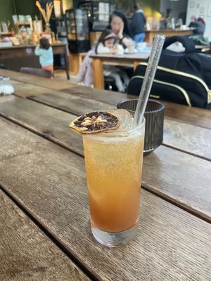 Earl grey tonic (no alcohol)   at Edel. in Duisburg