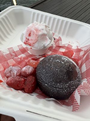   at Dundees on the Waterfront in Cairns