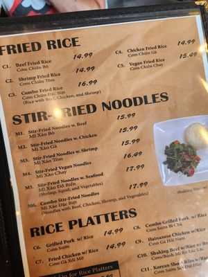 The Stir-Fried Vegan Noodles are NOT vegan at Pho Tuoi in Kansas City