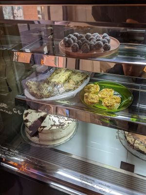 selection at La Loca de Enfrente in Madrid