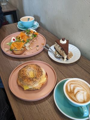 breakfast at La Loca de Enfrente in Madrid