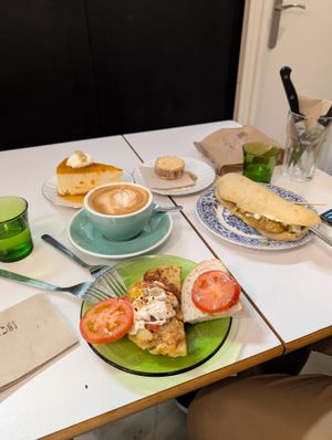 tortilla, vegan chicken sandwich at La Loca de Enfrente in Madrid