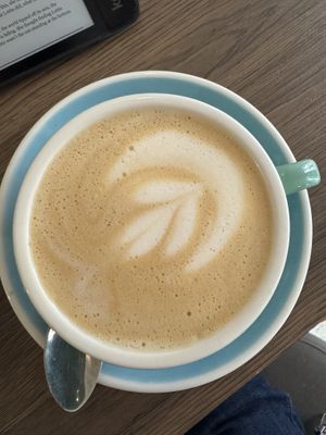 Cafe au lait  at La Loca de Enfrente in Madrid