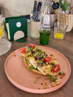 Tosta de tofu at La Loca de Enfrente in Madrid