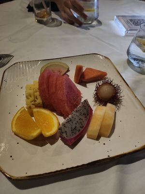 Fruit plate at Pier Six in Kanifushi