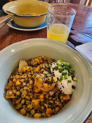 Lentil stew at Café Vida in La Paz
