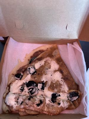   at La Crepe Du Jardin in Los Angeles