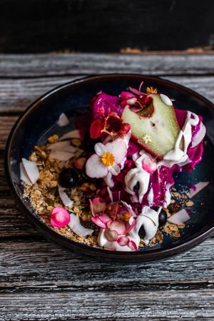 Jhoii smoothie bowl at Jhoii Local Eats in Sanur