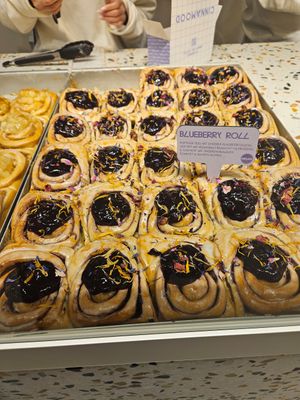 Blueberry Roll #Veganuary at Cinnamood in Trier