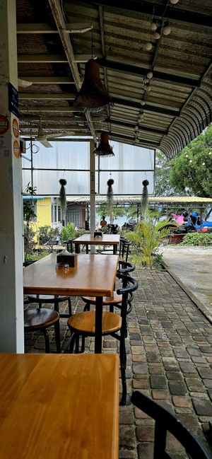 Outdoor seating at Sunny Turkish Fast Food in Koh Rong