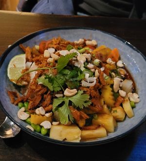 Planted chicken poke bowl at Stars and Stripes in Opfikon