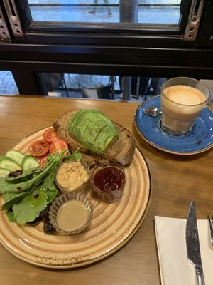 The Vegan Breakfast and a latte with oat milk #Veganuary at North Art Coffee in Istanbul