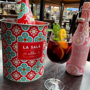 Tante Annie's Lunch Bar en Tapas at Tante Annie's Lunch, Bar & Tapas in Oldenzaal