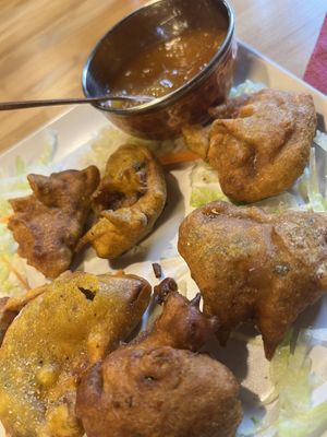 Sabji Pakora mit Mango Dip 🥭  at Barsaat Indisches Restaurant in Wehr