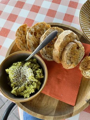 Edamame dip  at Zus en Zo in Bocholt