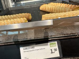 vanilla cream danish  at backWERK in Erfurt