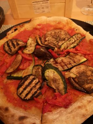 Pizza vegetariana without cheese at Rosárium in Lagoa