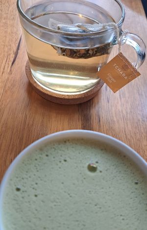 Ginger zest. Matcha latte at Marmalade in Amman